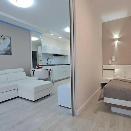 شقة Gardenia Sea Side Martina 2