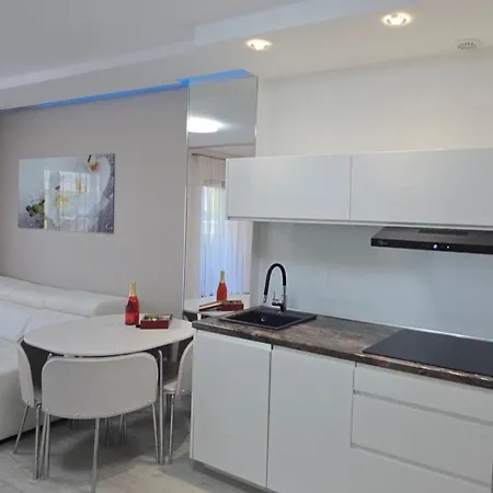 Gardenia Sea Side Martina 2 شقة *